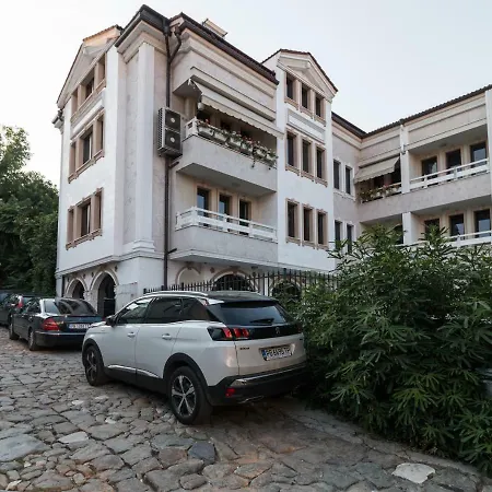 Apartment Spacious 2-bdr Loft In House - Old Town Plovdiv