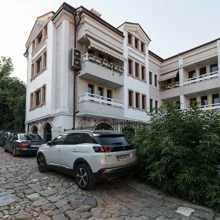 شقة Spacious 2-bdr Loft In House - Old Town بلوفديف