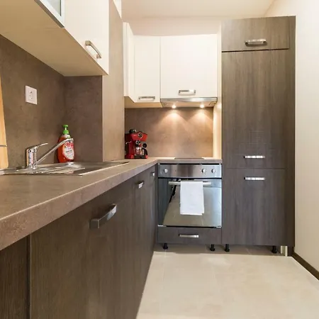 Spacious 2-bdr Loft In House - Old Town * بلوفديف